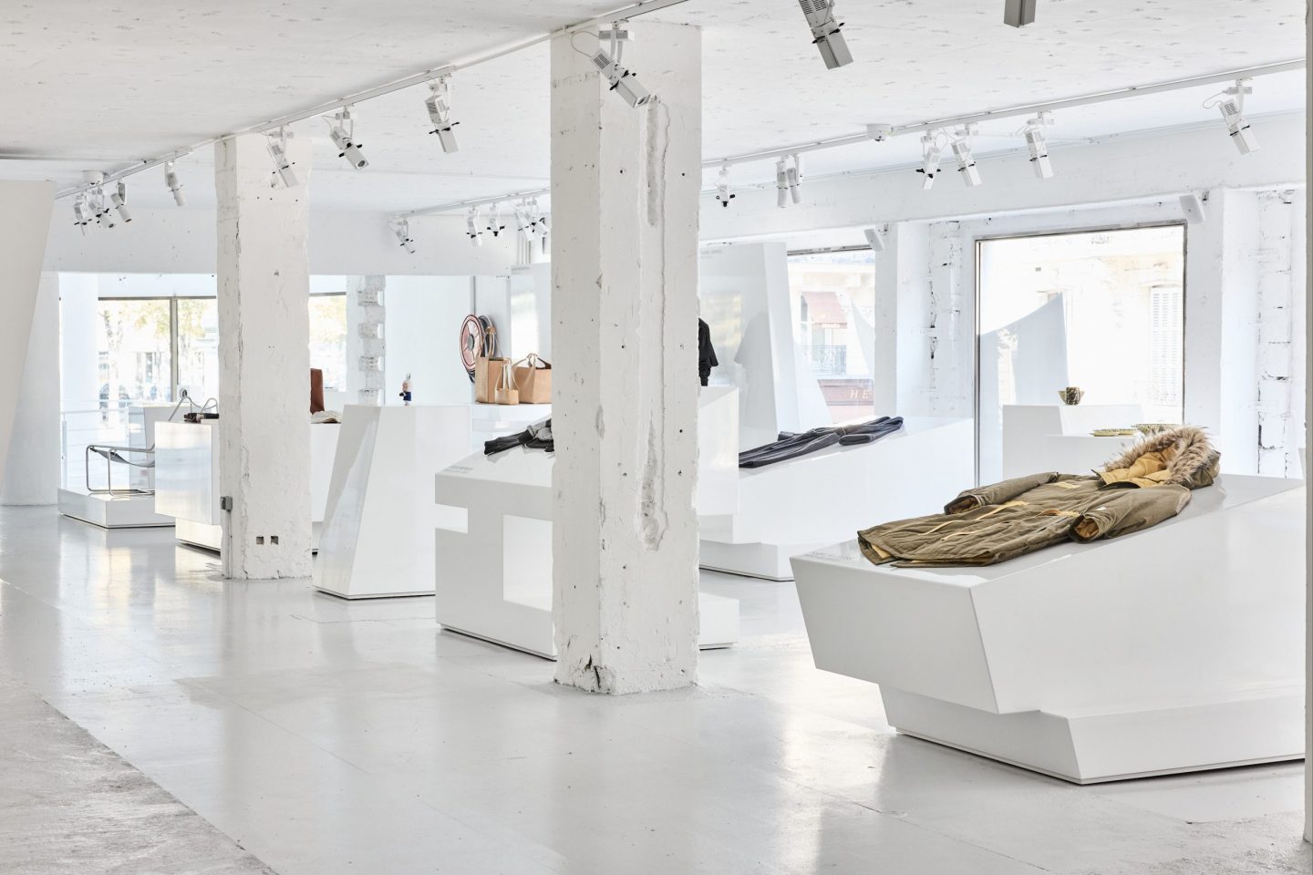 50 Pieces, 50 Creators - Atelier LUM